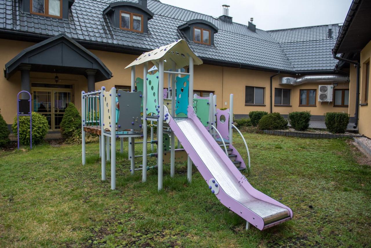 Hotel Paradiso Suchedniów Extérieur photo