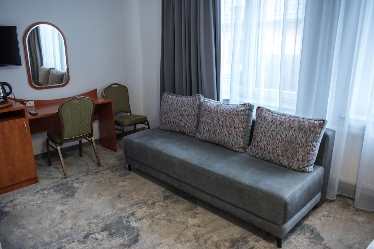 Hotel Paradiso Suchedniów Extérieur photo