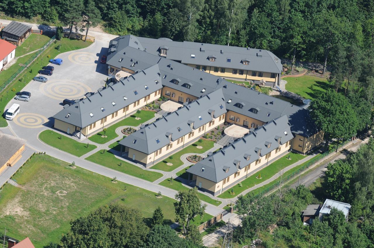 Hotel Paradiso Suchedniów Extérieur photo