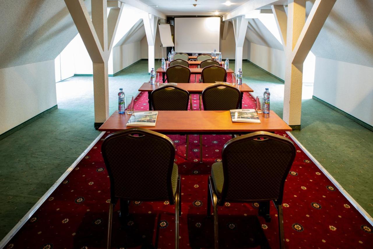 Hotel Paradiso Suchedniów Extérieur photo