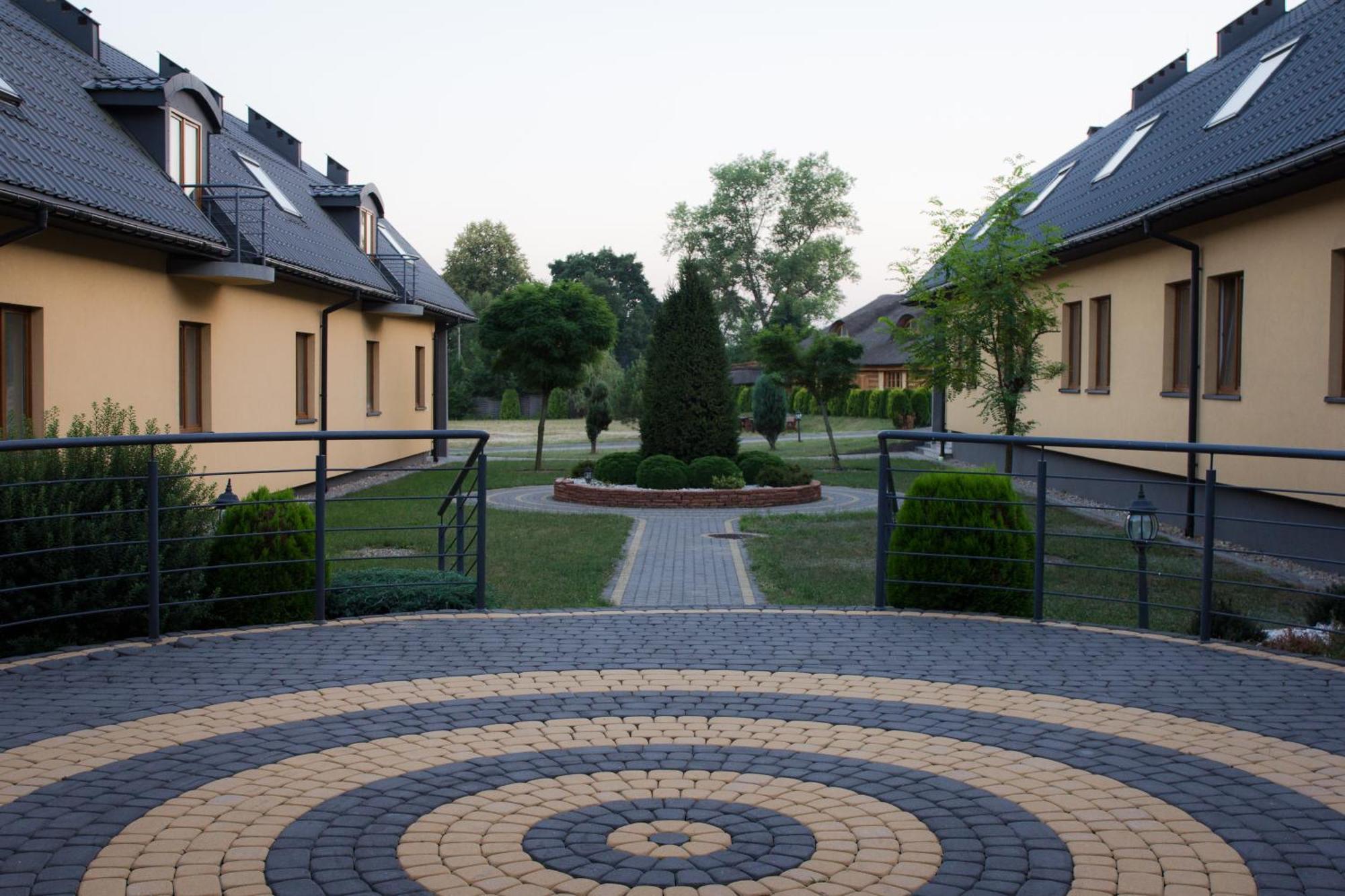 Hotel Paradiso Suchedniów Extérieur photo